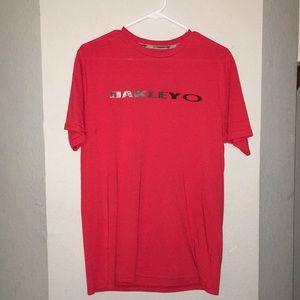 Oakley t shirt